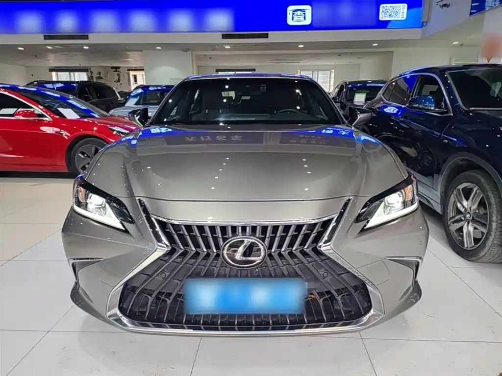 Lexus ES 2022 200 Excellence Edition фото 3