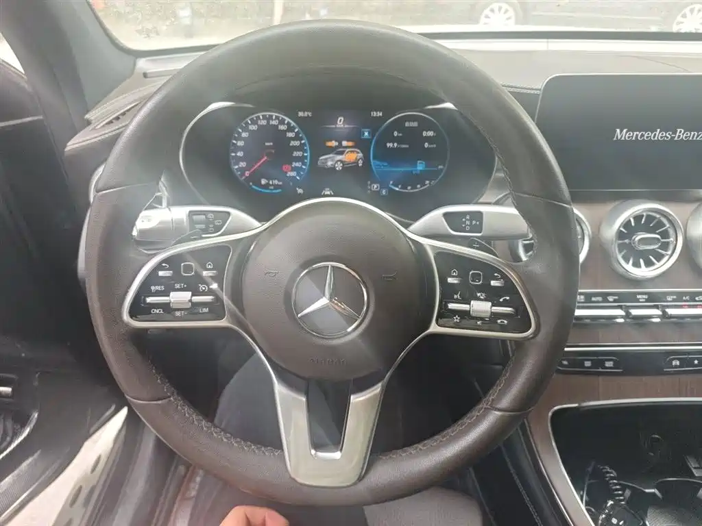 Mercedes-Benz GLC 2020 Facelift GLC 300 L 4MATIC Dynamic фото 3
