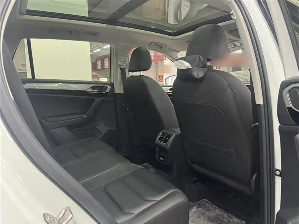 Volkswagen Tayron 2019 330TSI 2WD Luxury China VI фото 15