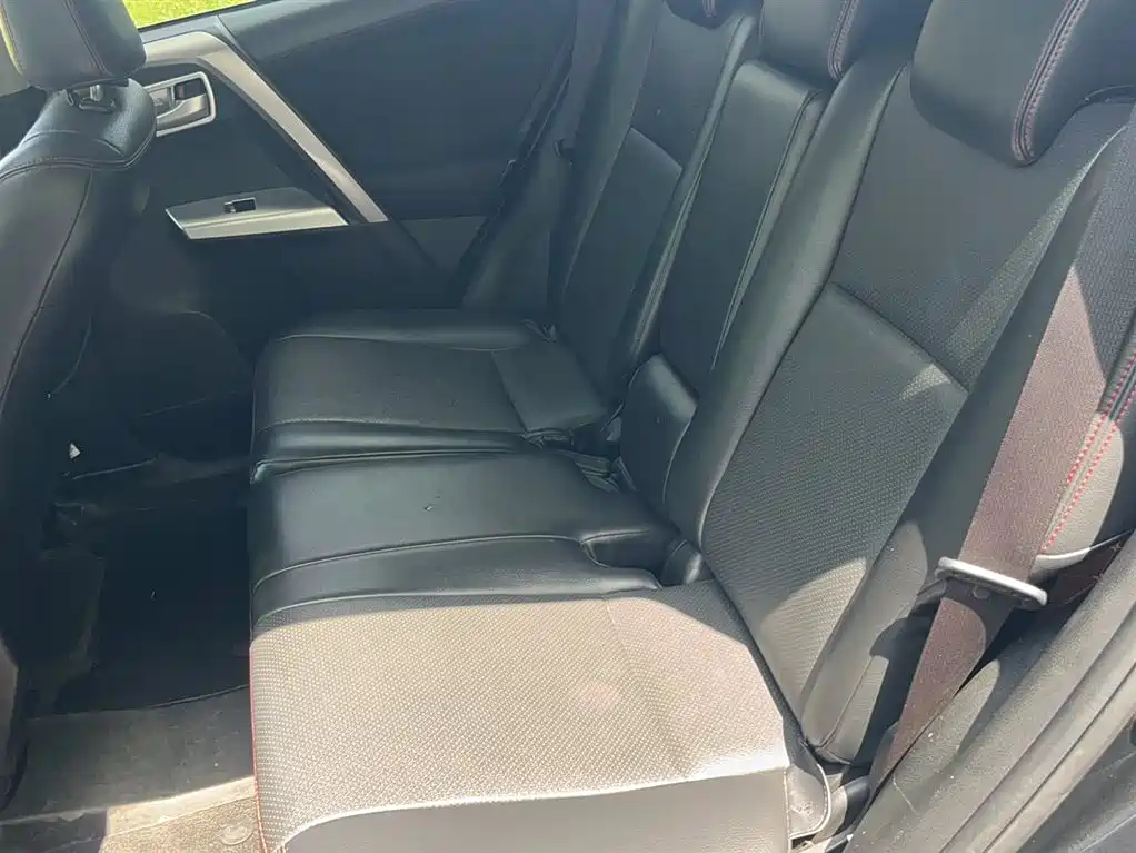 Toyota RAV4 Rongfang 2016 2.0L CVT 2WD Trend (China V) фото 12