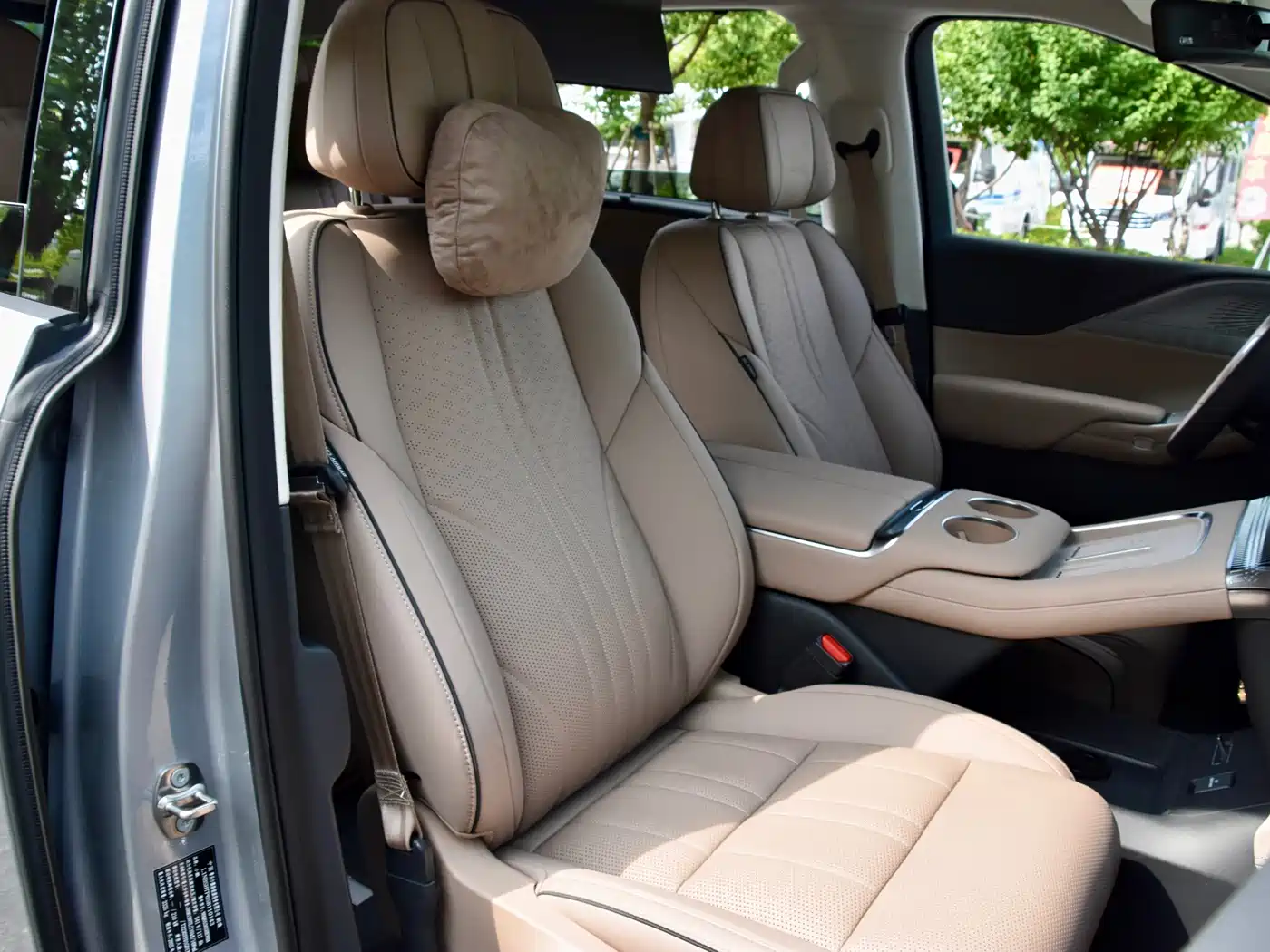 XPeng X9 2025 2025 Extended Range Edition