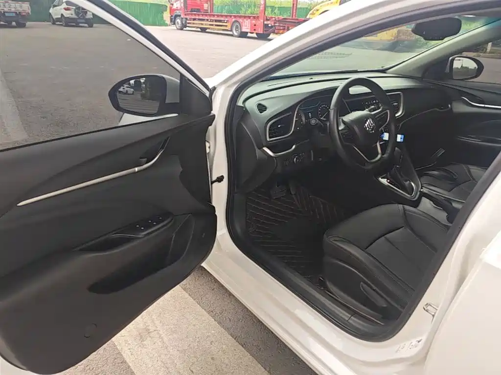 Buick Excelle GT 2019 18T Auto Connected Elite China VI фото 16