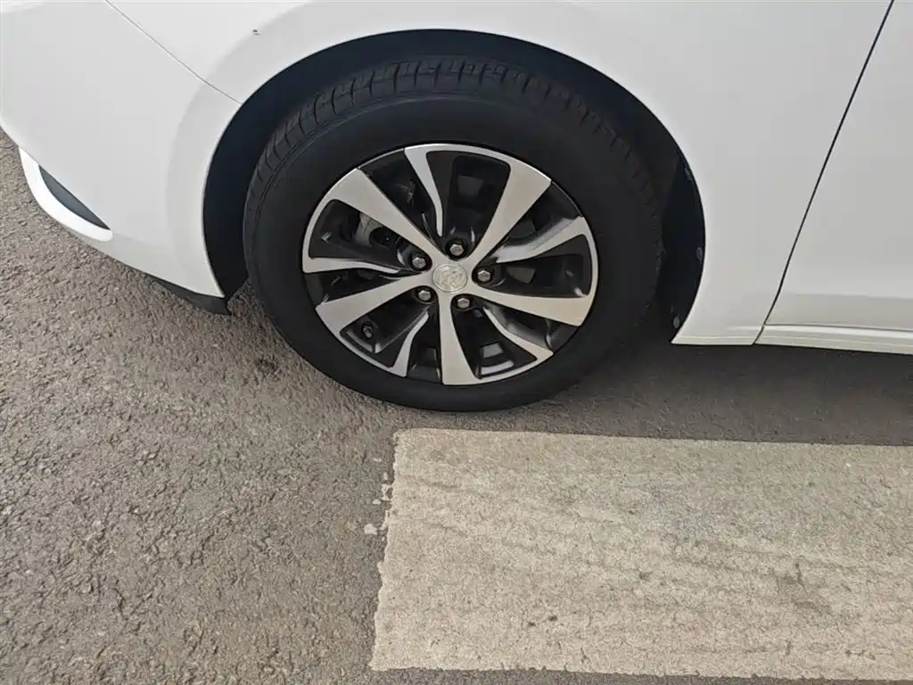 Buick Excelle GT 2019 18T Auto Connected Elite China VI фото 23
