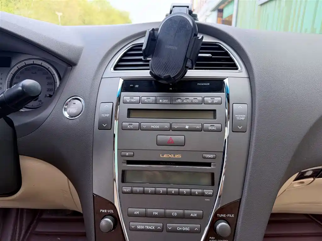 Lexus ES 2010 240 Luxury Edition фото 6