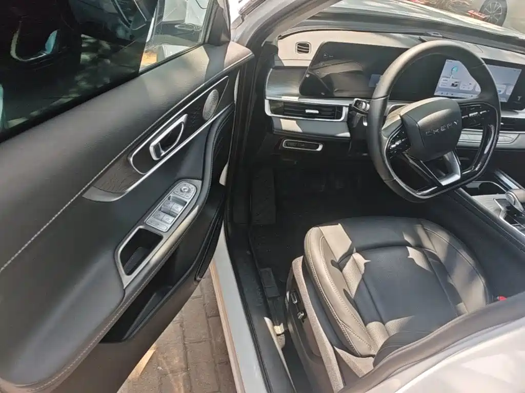 Chery Tiggo 8 PRO 2025 2025 290T 2WD Luxury Edition