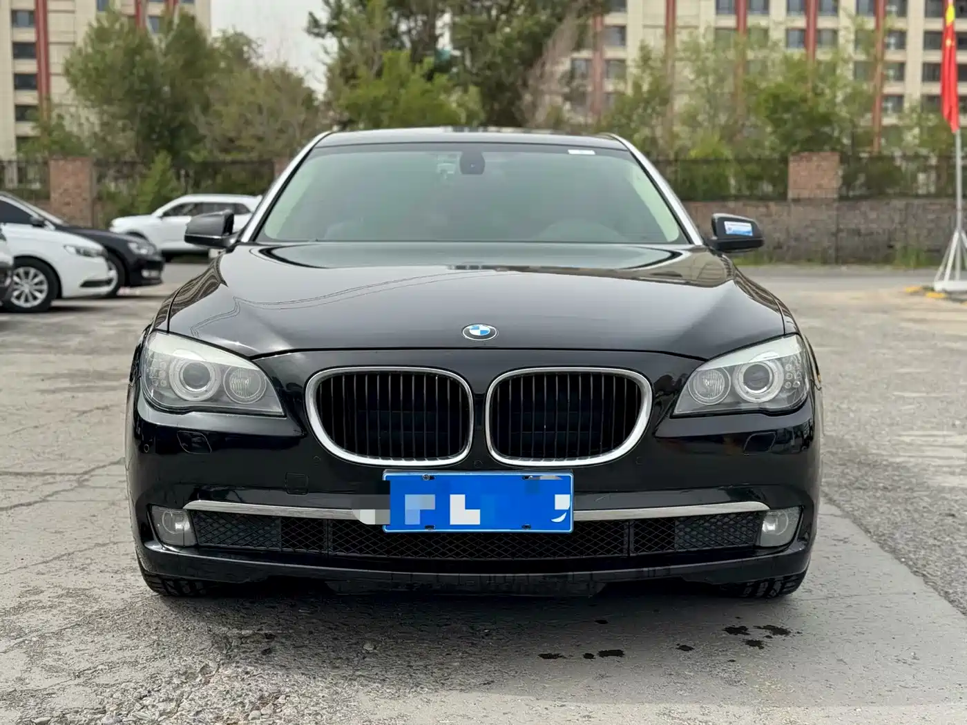 BMW 7 Series 2013 Model 730Li Luxury фото 2
