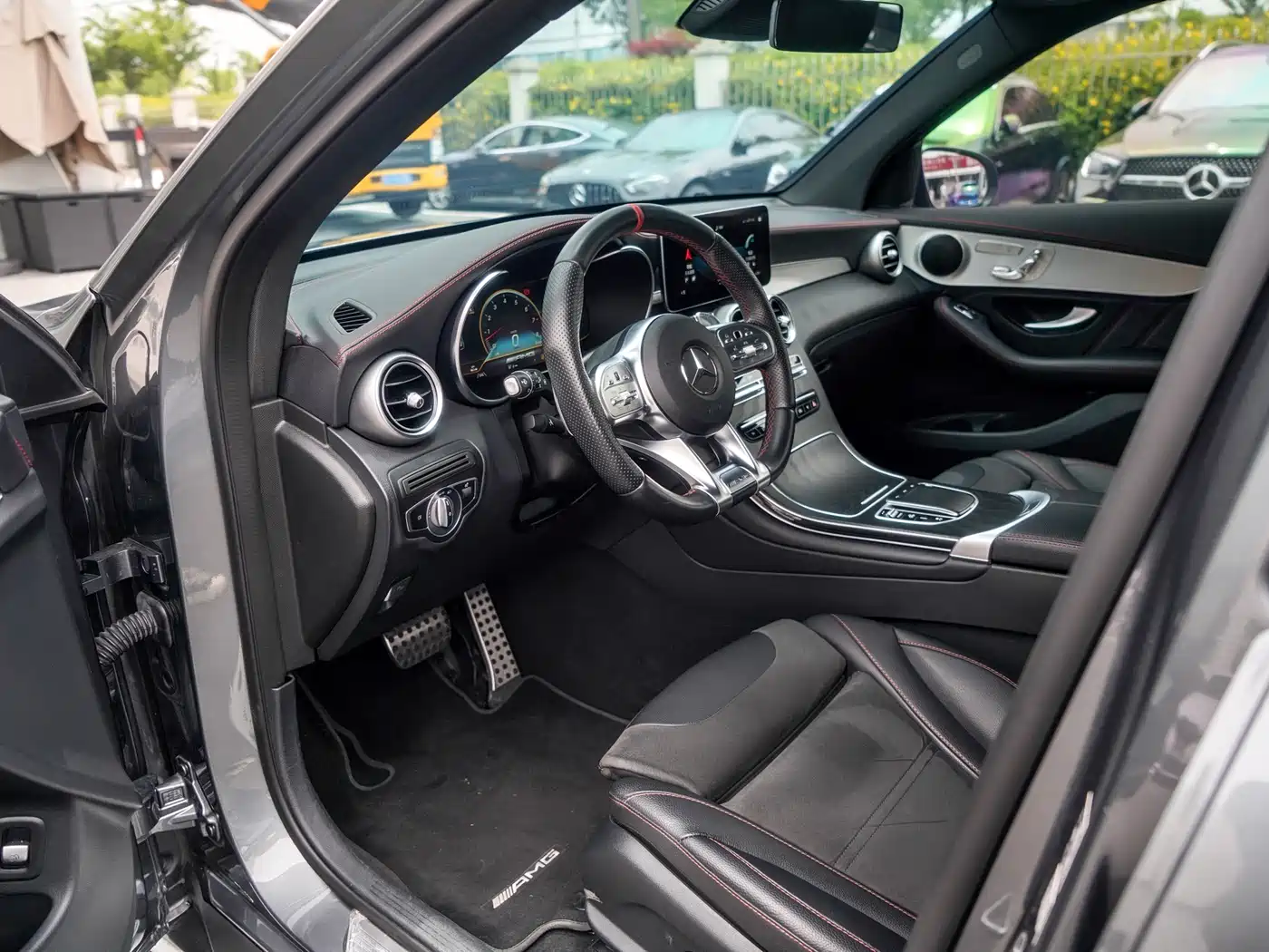 MERCEDES-BENZ GLC AMG