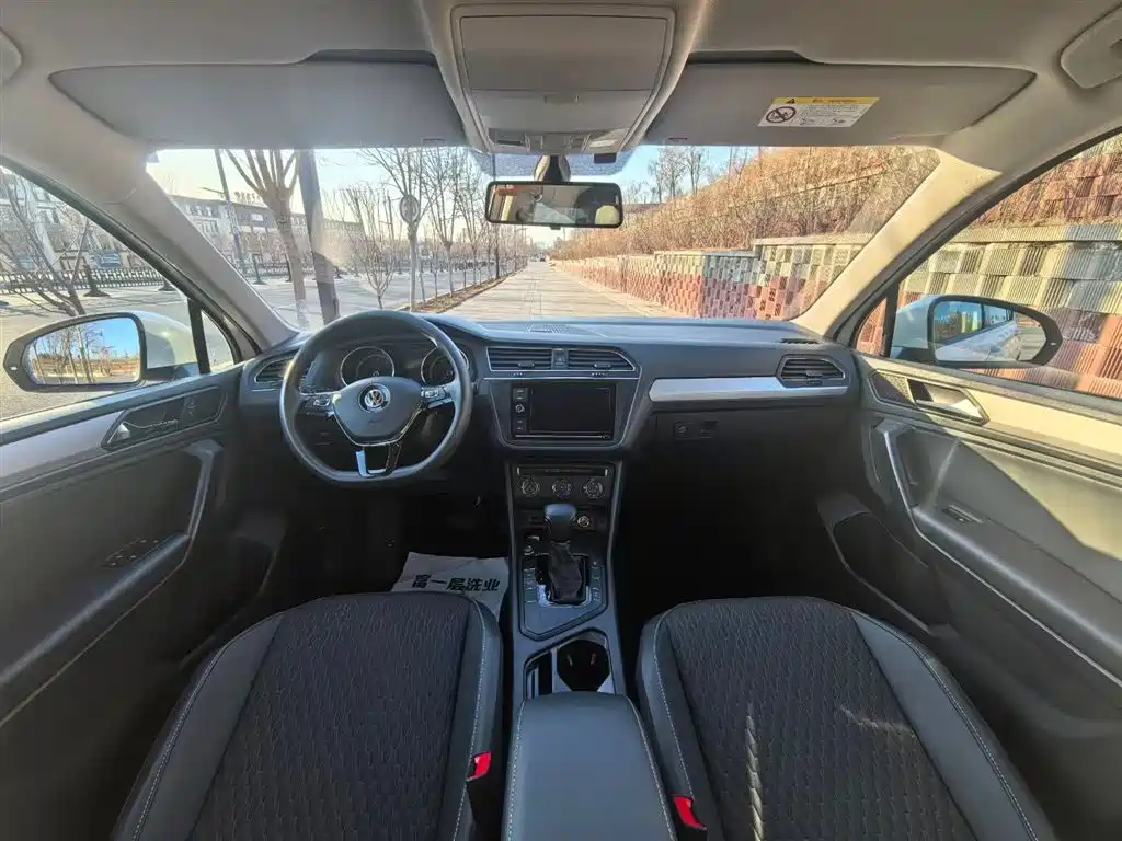 Volkswagen Tiguan L 2020 330TSI Auto 2WD Trend China VI фото 9