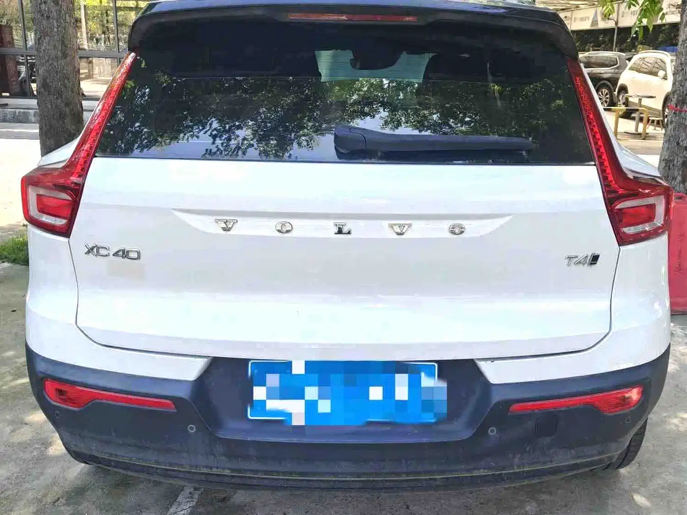 Фото 3 - Volvo XC40