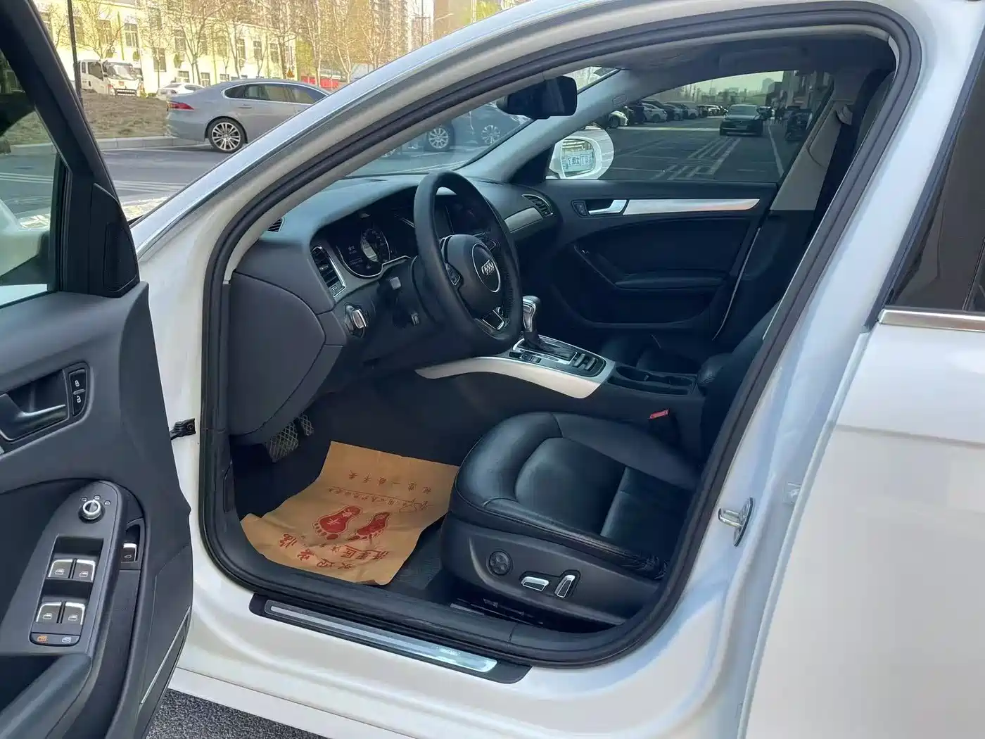 Audi A4L 2013 35 TFSI Automatic Standard фото 5