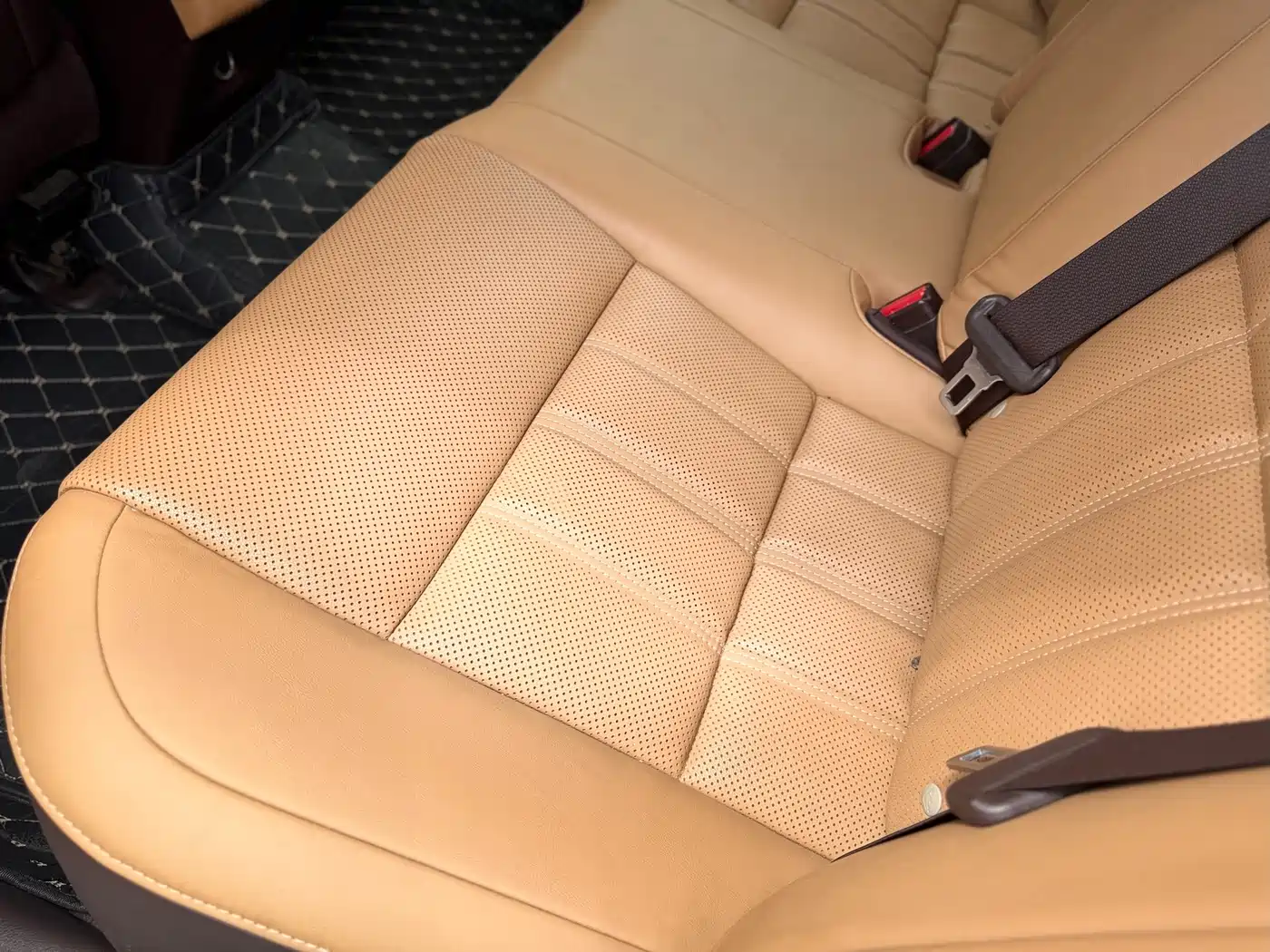 Lexus ES 2015 200 Elite Edition фото 17