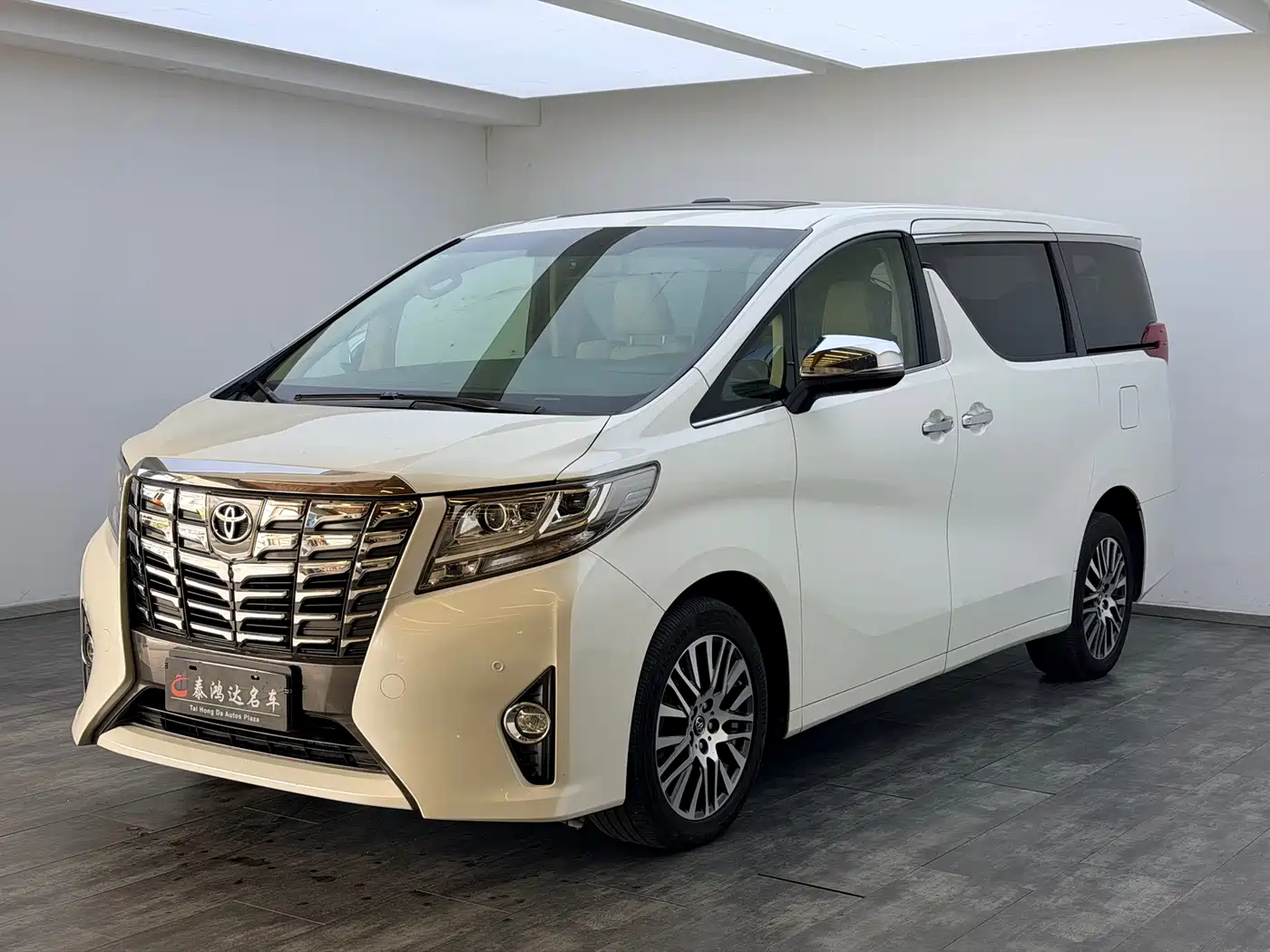 Toyota Alphard 2018 3.5L Luxury фото 4