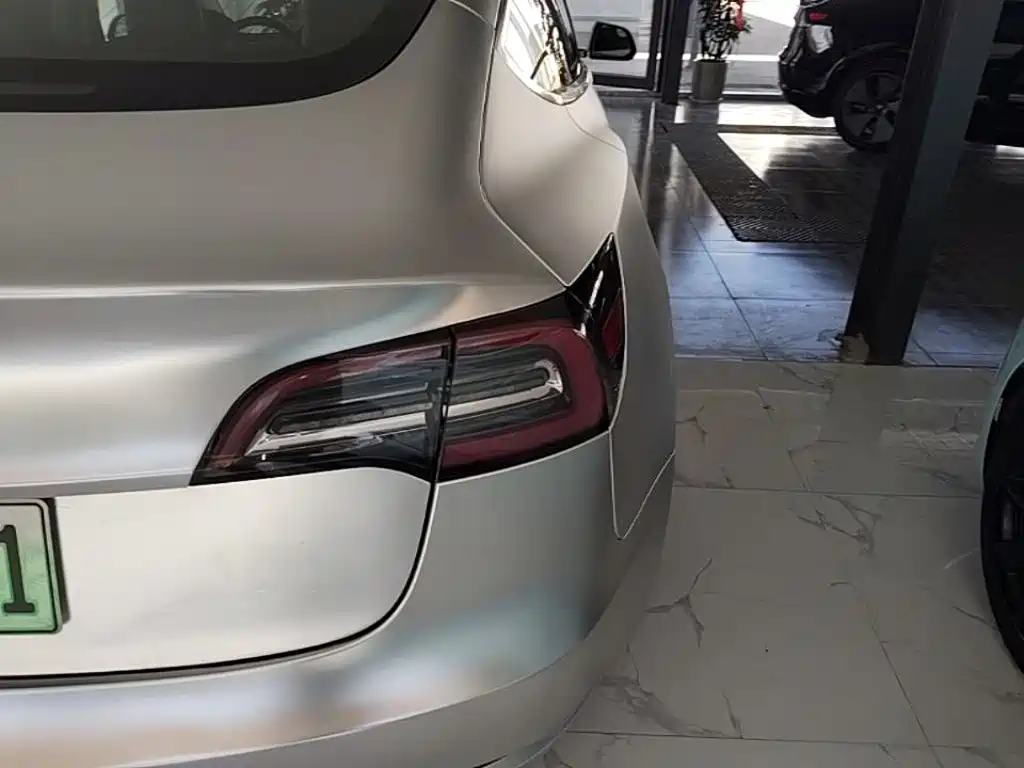 Photo 8 - Tesla Model 3 (Import)