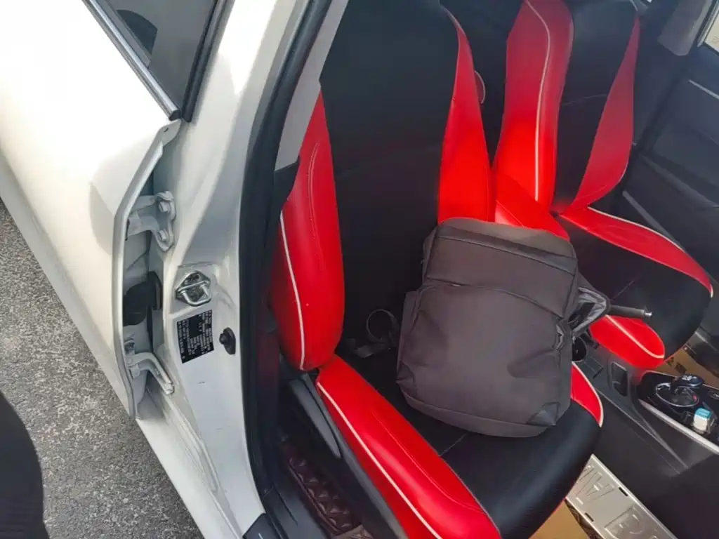 Фото 25 - Toyota Corolla Twin Engine E+