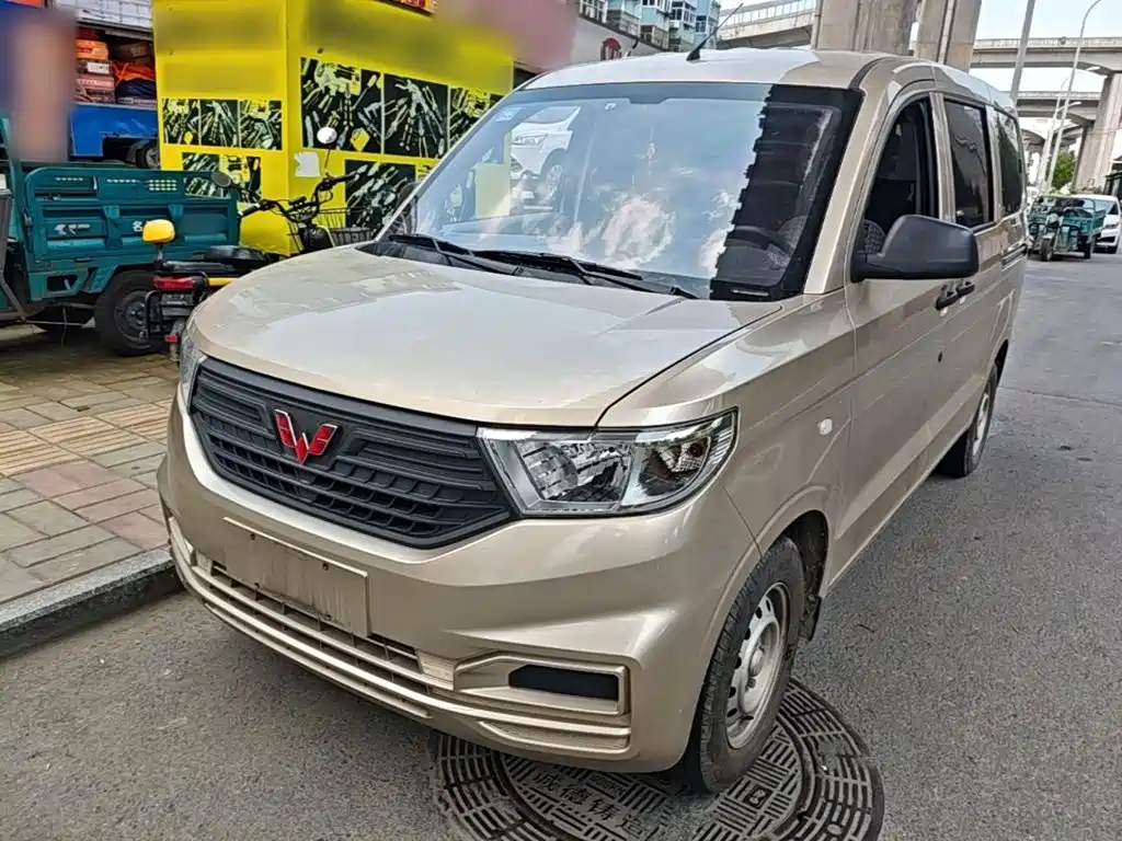 Wuling Motors Wuling Hongguang V 2021 1.5L Vigor Edition LAR