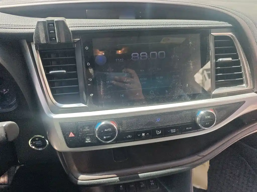 Toyota Highlander 2015 2.0T AWD Luxury Edition 7-seater фото 6
