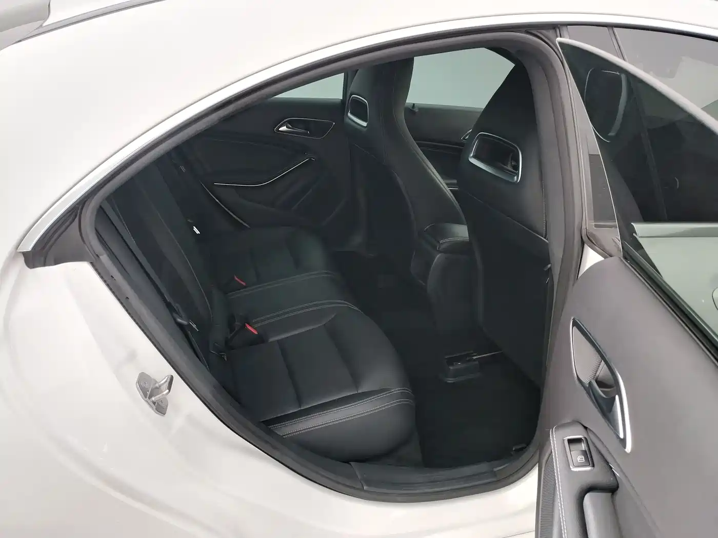 Mercedes-Benz CLA (Import) 2018 CLA 200 Fashion Edition фото 15
