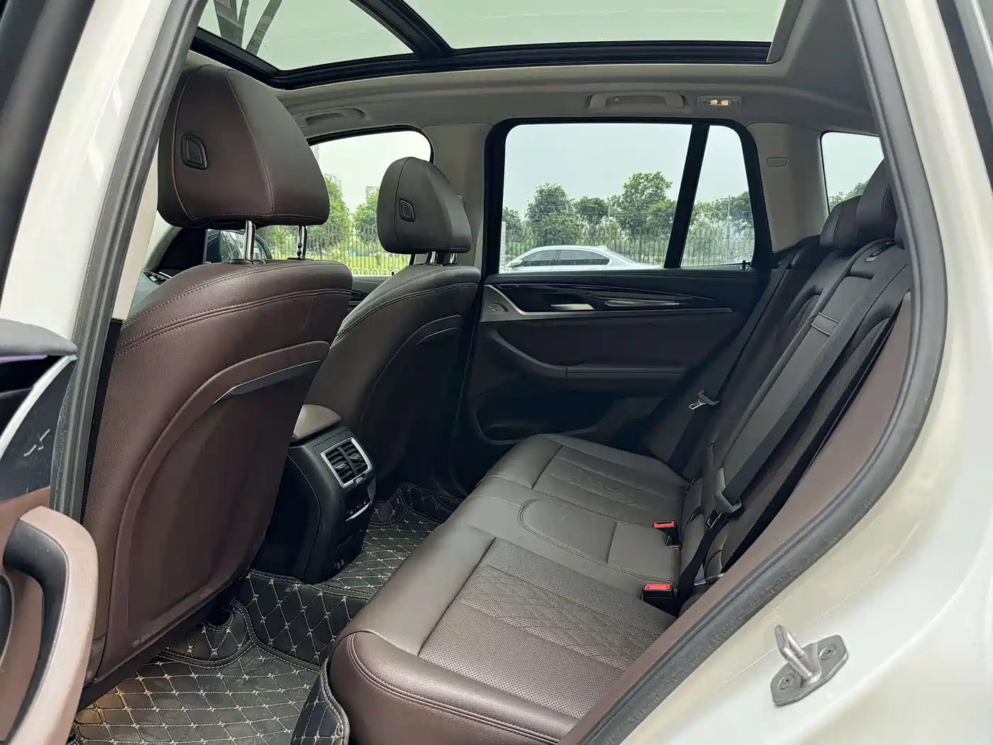 BMW iX3 2022 Facelift Leading Model фото 4