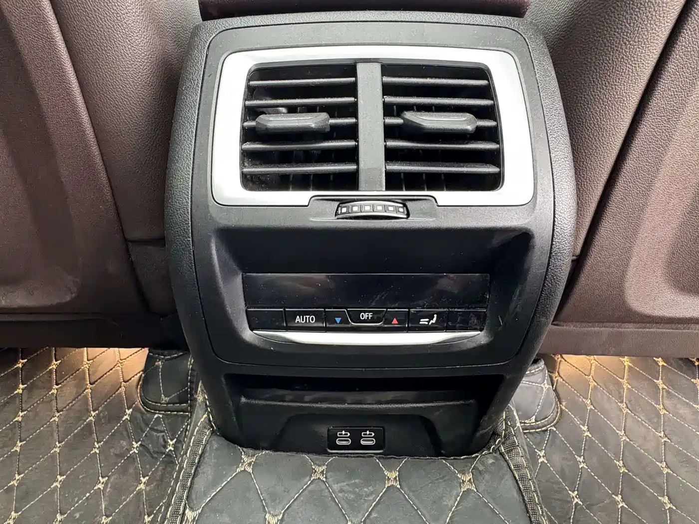 BMW iX3 2022 Facelift Leading Model фото 12