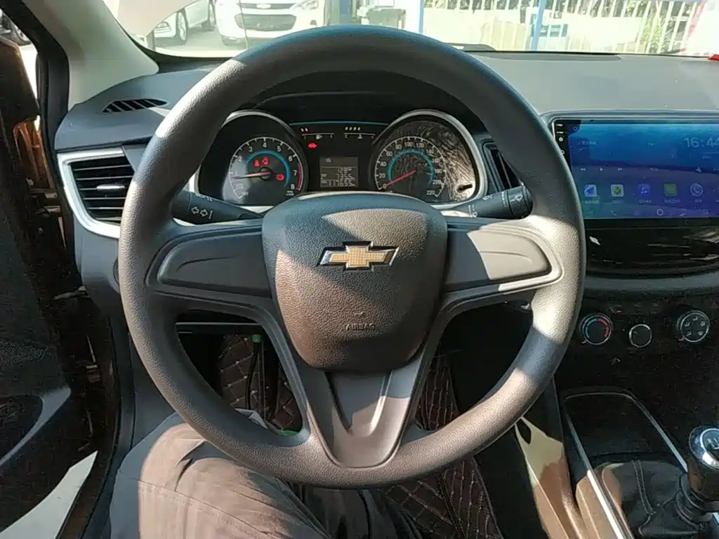 Photo 11 - Chevrolet Cavalier