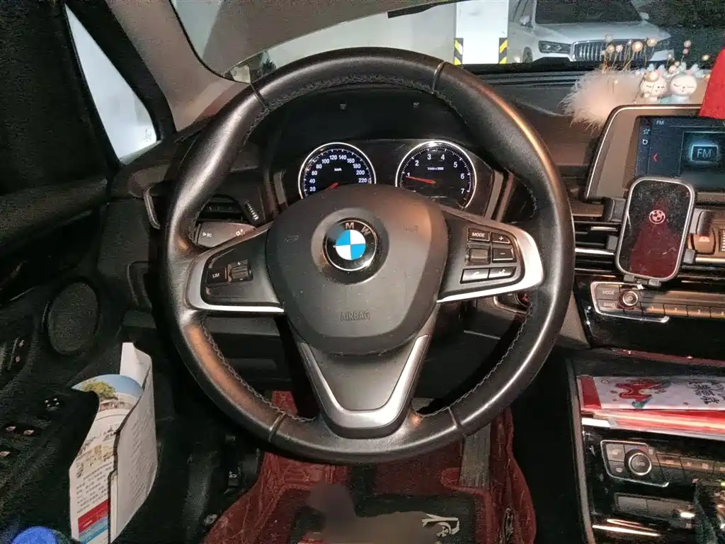BMW 2 Series Touring 2018 218i Luxury Line фото 3