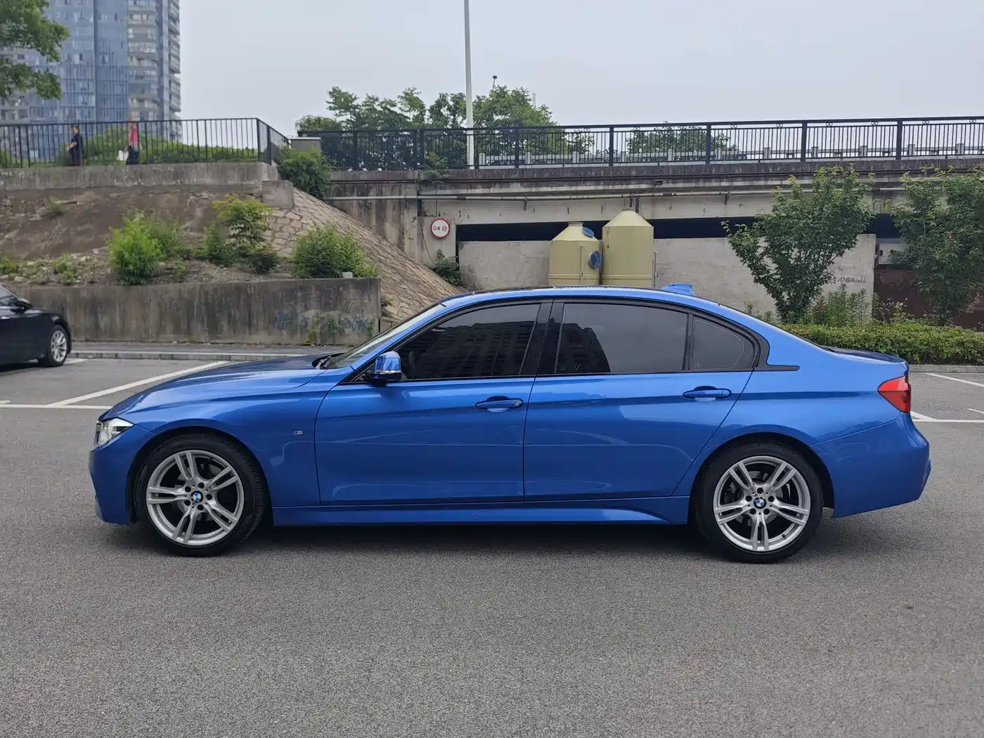 BMW 3 Series 2019 320Li M Sport Package фото 4