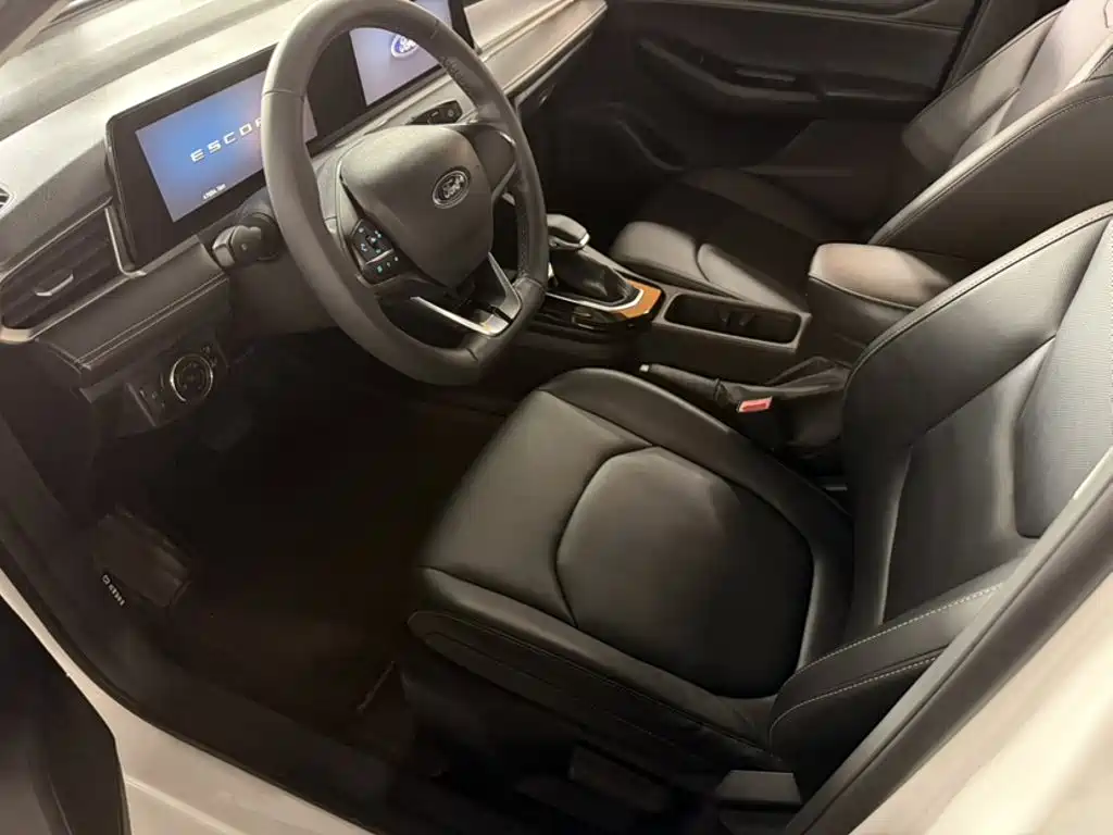 Ford Escort 2022 2021 1.5L Automatic Diamond Edition