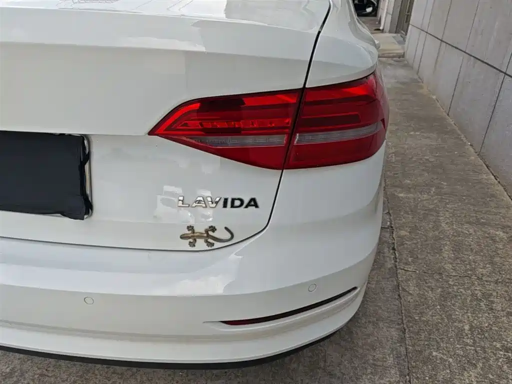 Volkswagen Lavida 2019 1.5L Automatic Trend Edition China VI фото 8