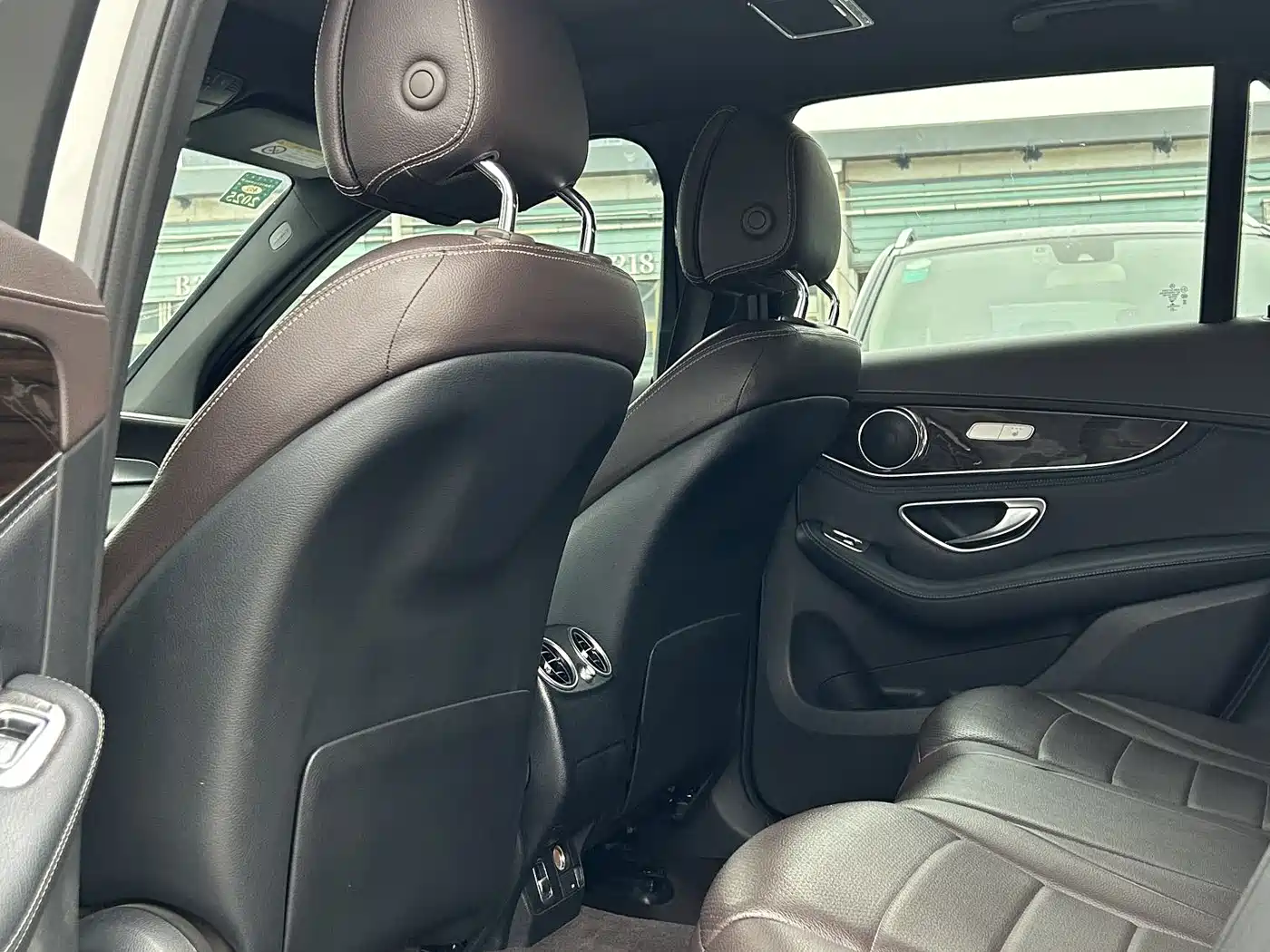 Mercedes-Benz GLC 2019 Facelift GLC 260 L 4MATIC Luxury фото 8