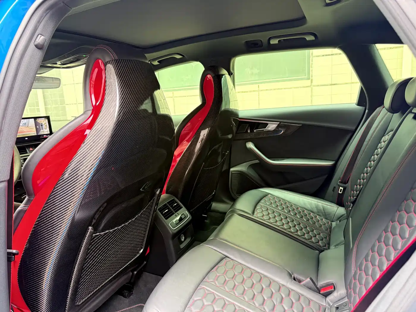 Audi RS 4 2021 2021 RS4 Avant Obsidian Edition