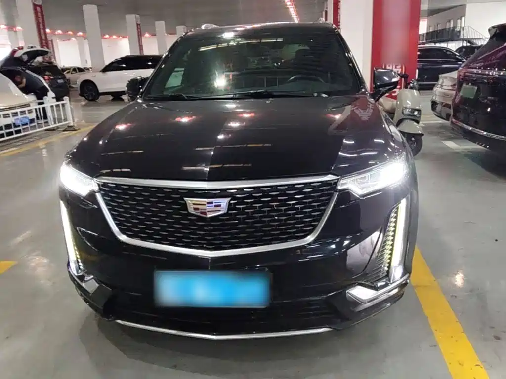 صورة 3 - Cadillac XT6