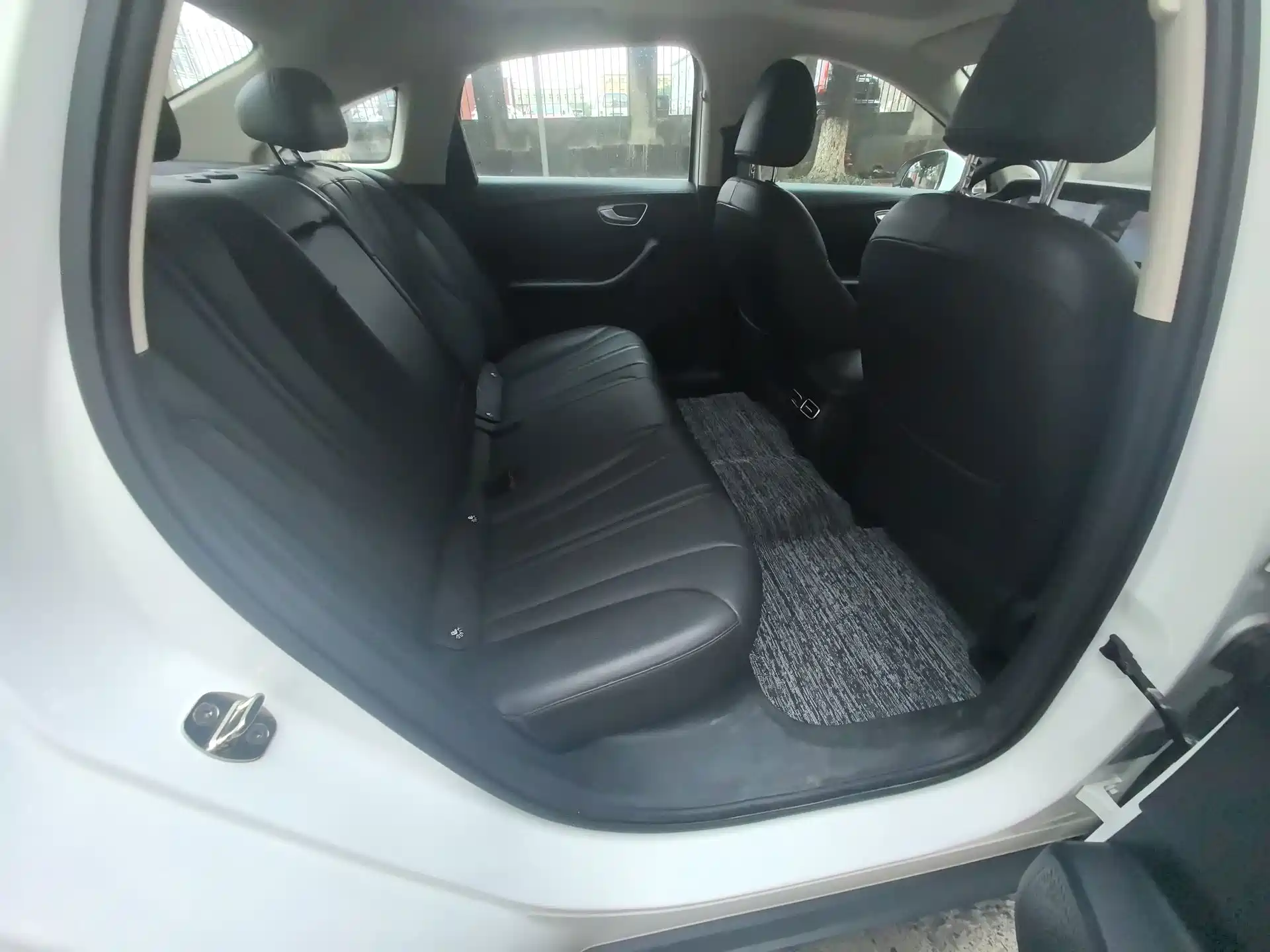 Photo 11 - Roewe D7