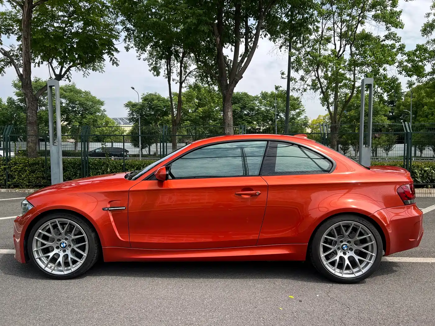 BMW 1 Series M 2011 1M Coupe фото 7