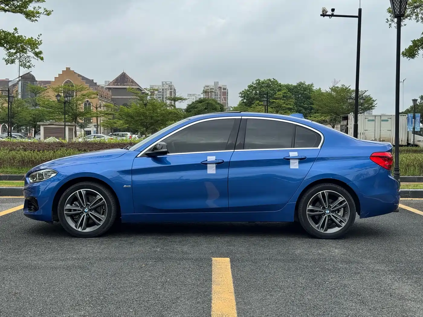 BMW 1 Series 2017 118i Sport фото 22