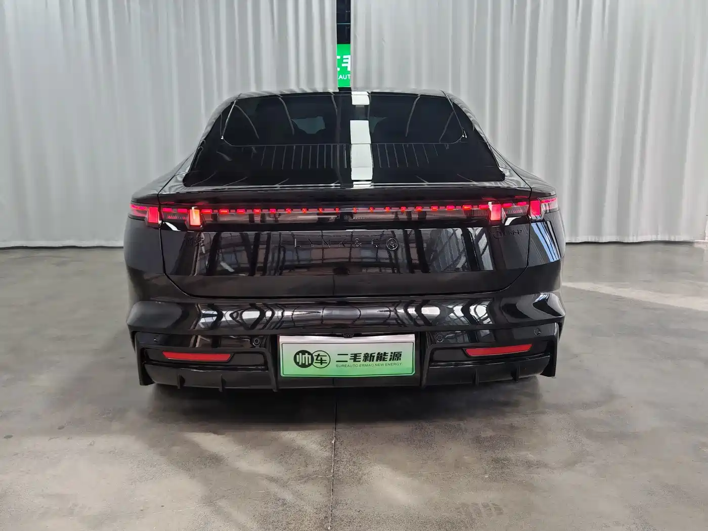 Lynk & Co 10 EM-P 2026 2025 Facelift 240 AWD Ultra