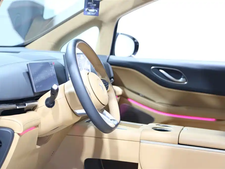 Voyah Auto Voyah Dreamer 2025 Model PHEV 4WD Premium QianKun Edition фото 10