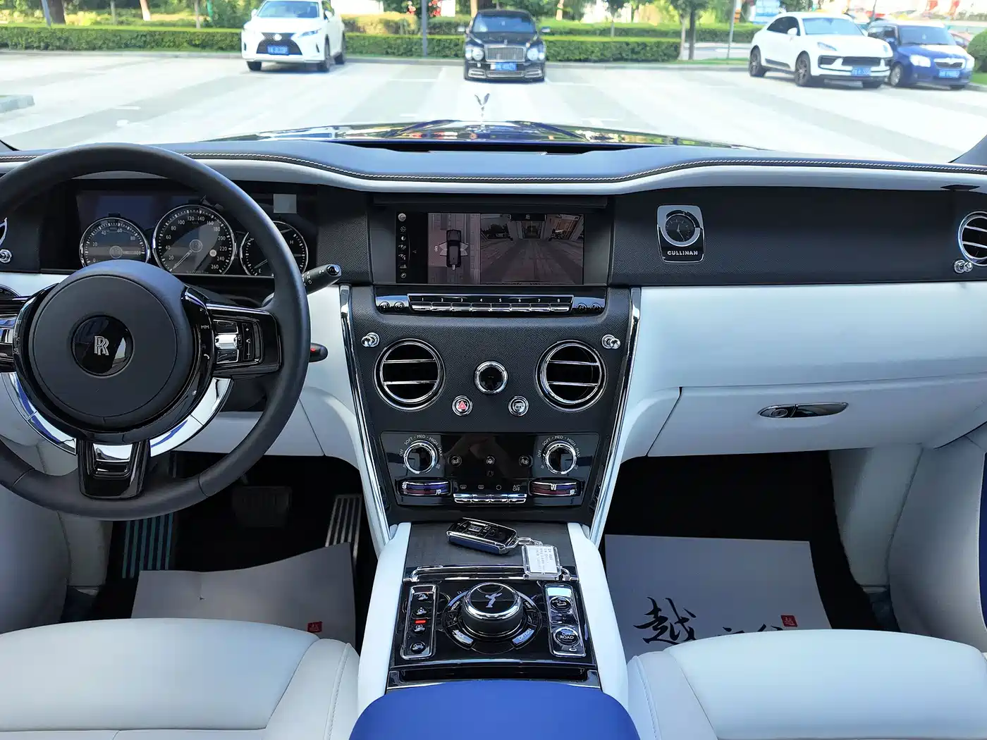 Rolls-Royce Cullinan 2020 2018 5-Seater Version