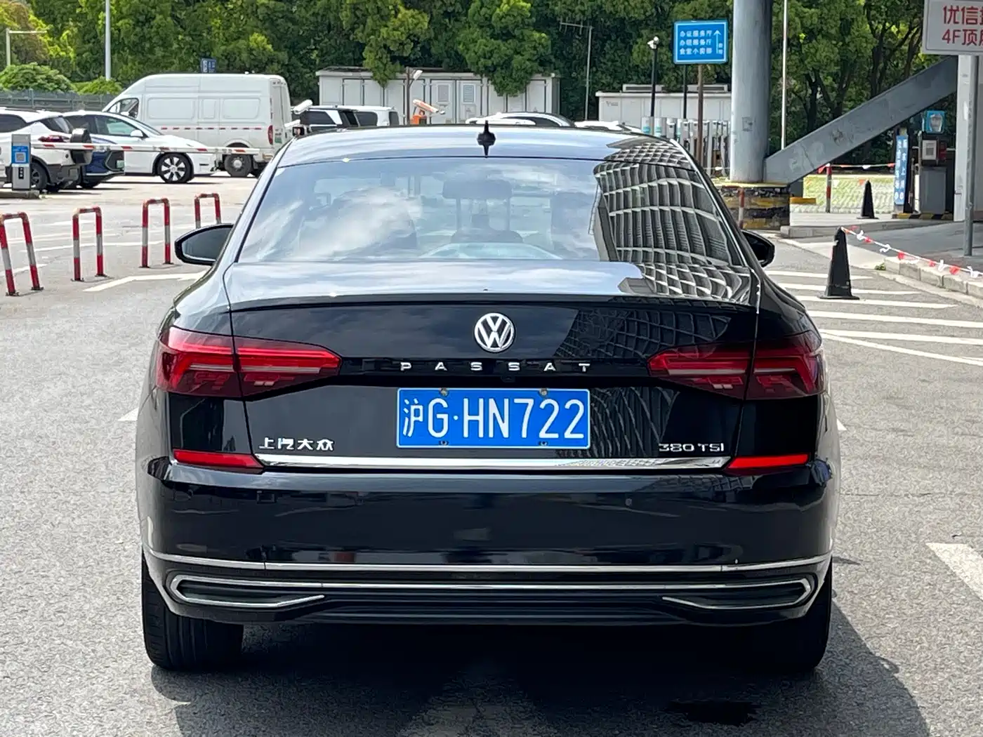 Volkswagen Passat 2019 Model 380TSI Luxury Edition China VI фото 12