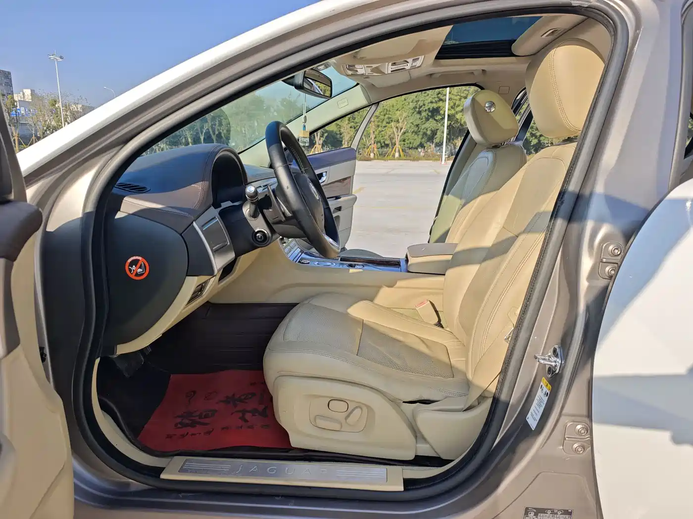 Jaguar XF 2010 2009 Model XF 3.0L V6 Luxury Edition