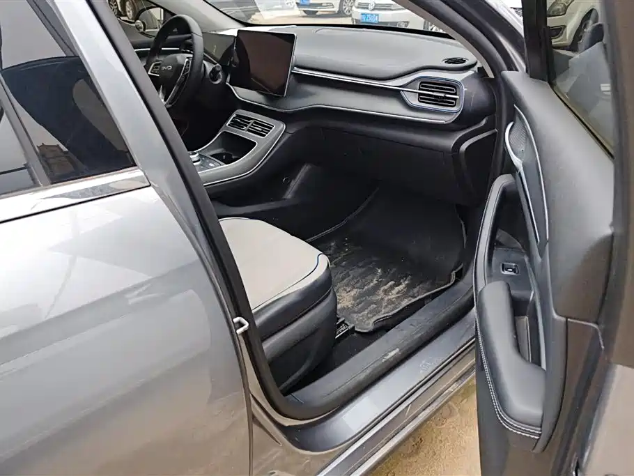 BYD Destroyer 05 2024 Glory Edition DM-i 55KM Luxury фото 8