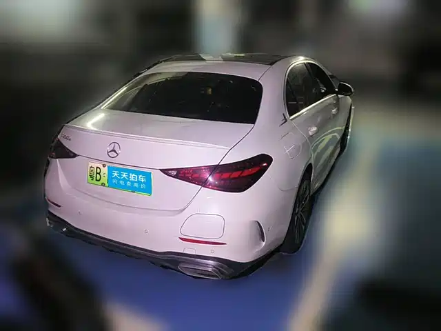 Mercedes-Benz C-Class New Energy 2023 C 350 eL — фото 2