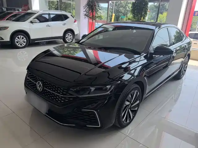  Volkswagen Passat 2022 330TSI Starlight Elite Edition