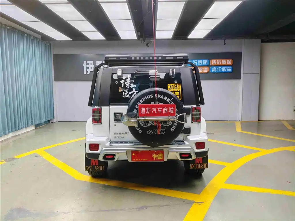 BAIC ORV Beijing Offroad BJ40 2023 2.0T Auto 4WD Urban Hunter Knight Edition фото 8