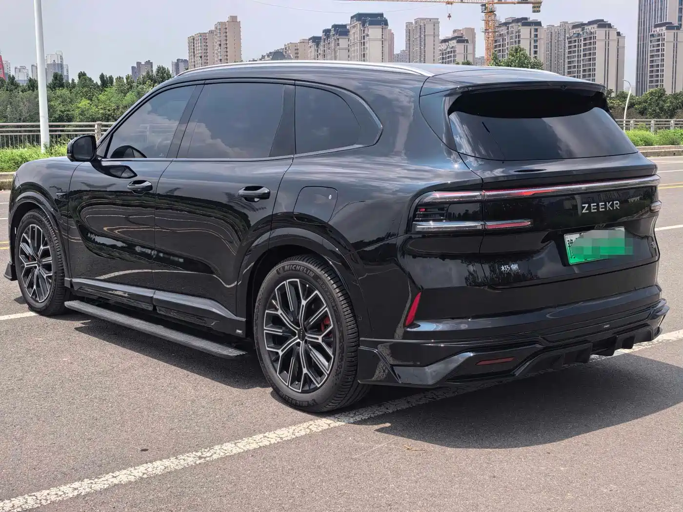 ZEEKR 8X 2026