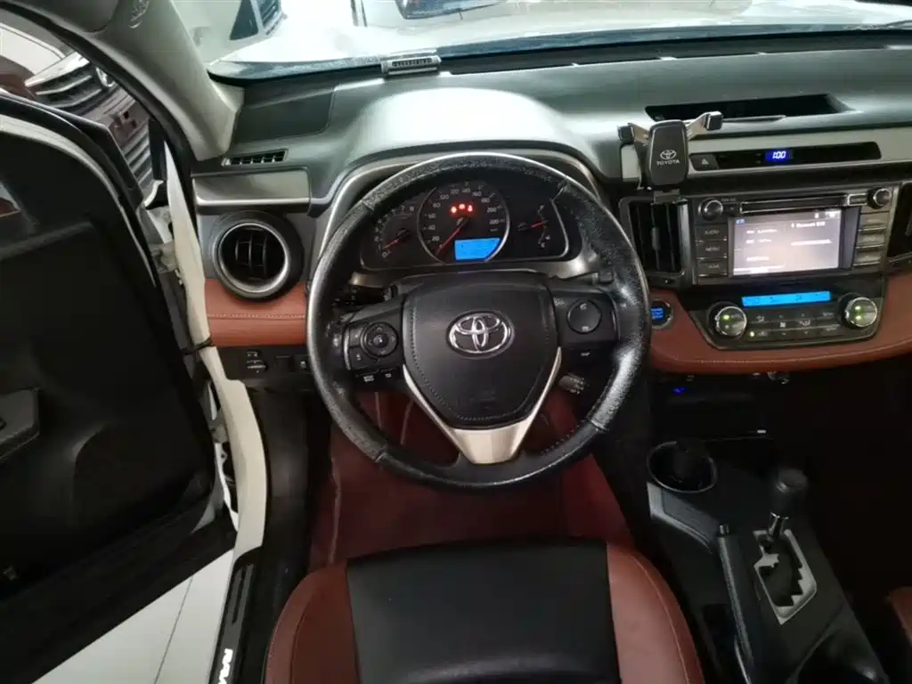 Toyota RAV4 Rongfang 2013 2.5L Auto 4WD Elite фото 17