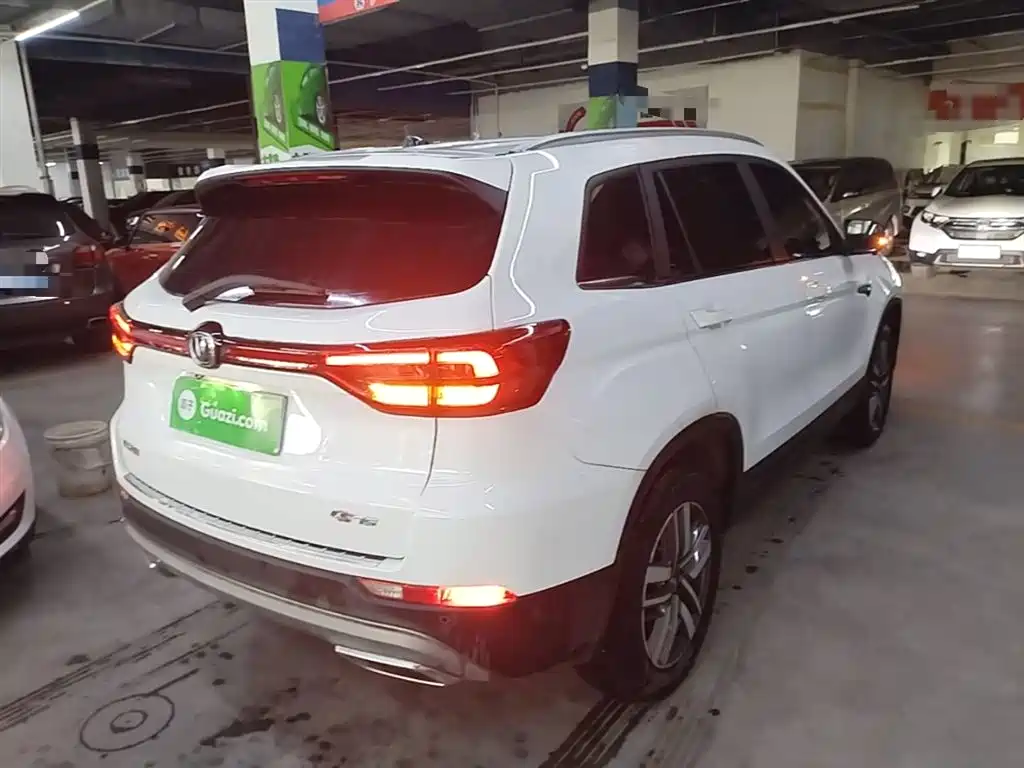 CHANGAN CS75