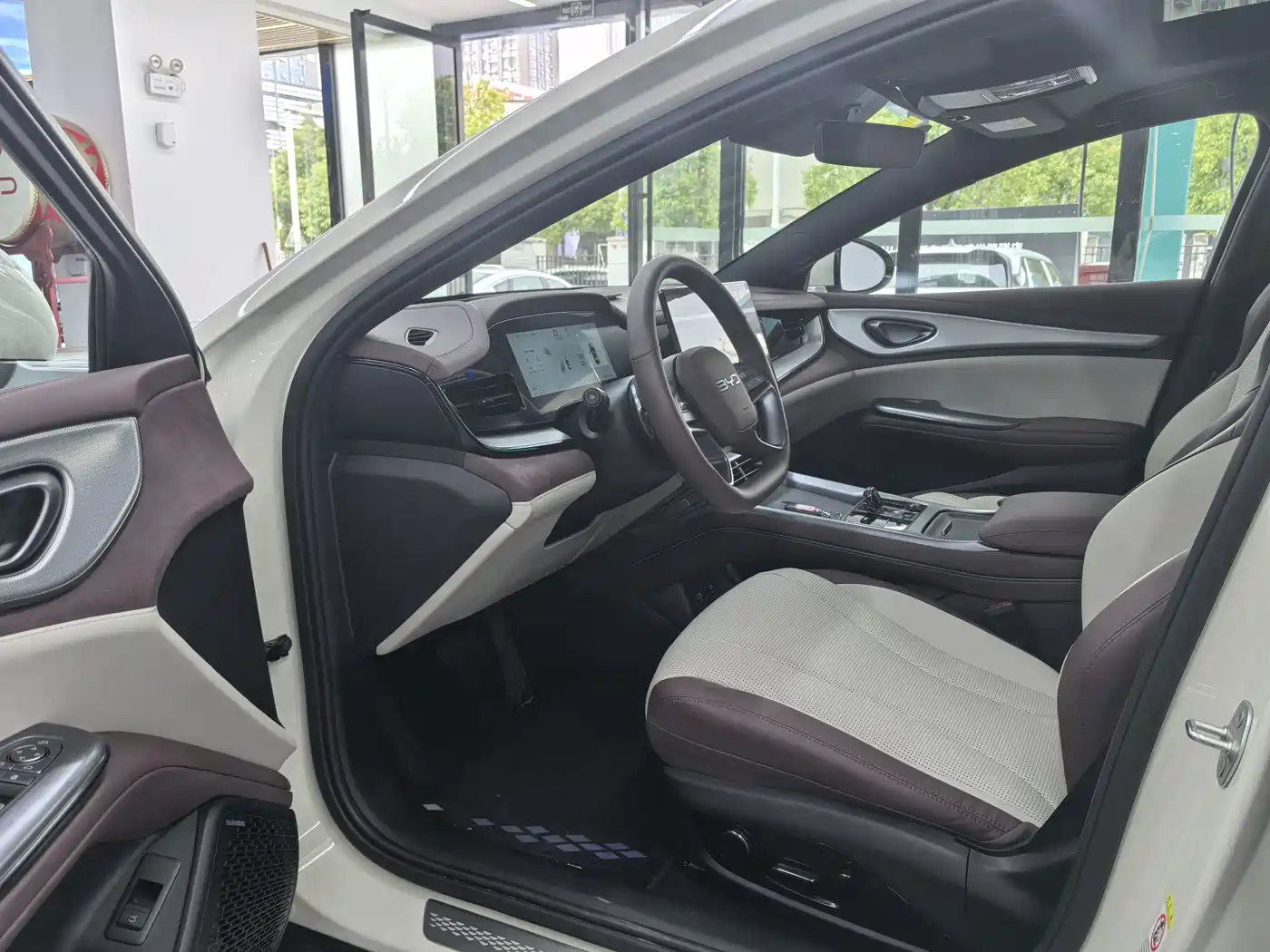 BYD Seal 07 DM-i 2025 Smart Drive Edition DM-i 1.5L 125km Premium фото 16