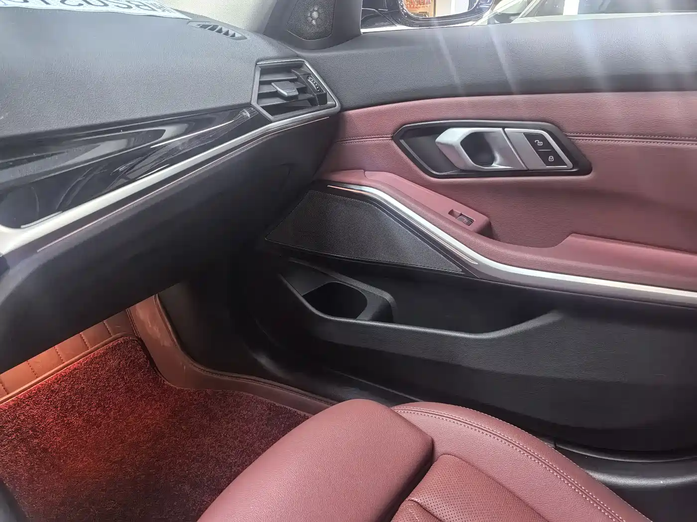 BMW 3 Series 2024 325Li M Sport Shadowline Package фото 6