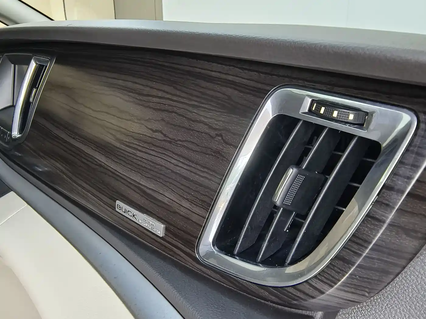 Buick GL8 2011 3.0L XT Luxury Business Flagship фото 20