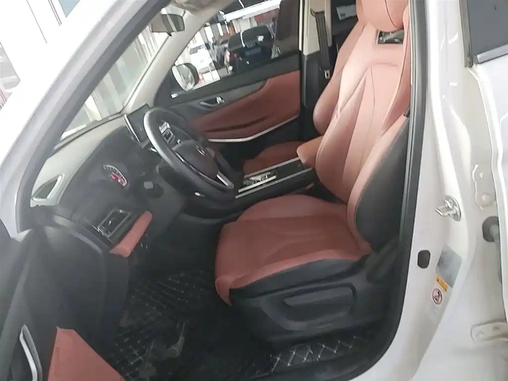 CHANGAN CS75
